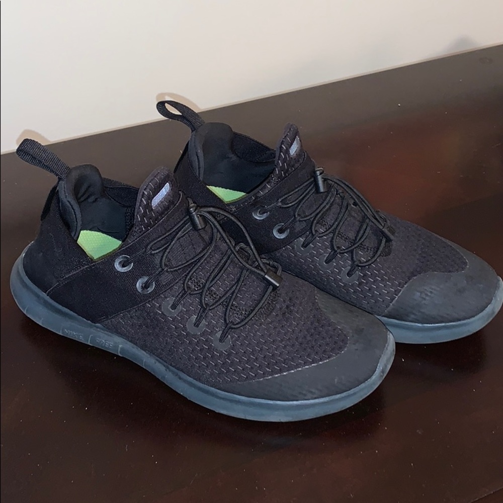 Nike Women’s Black running shoes 7.5